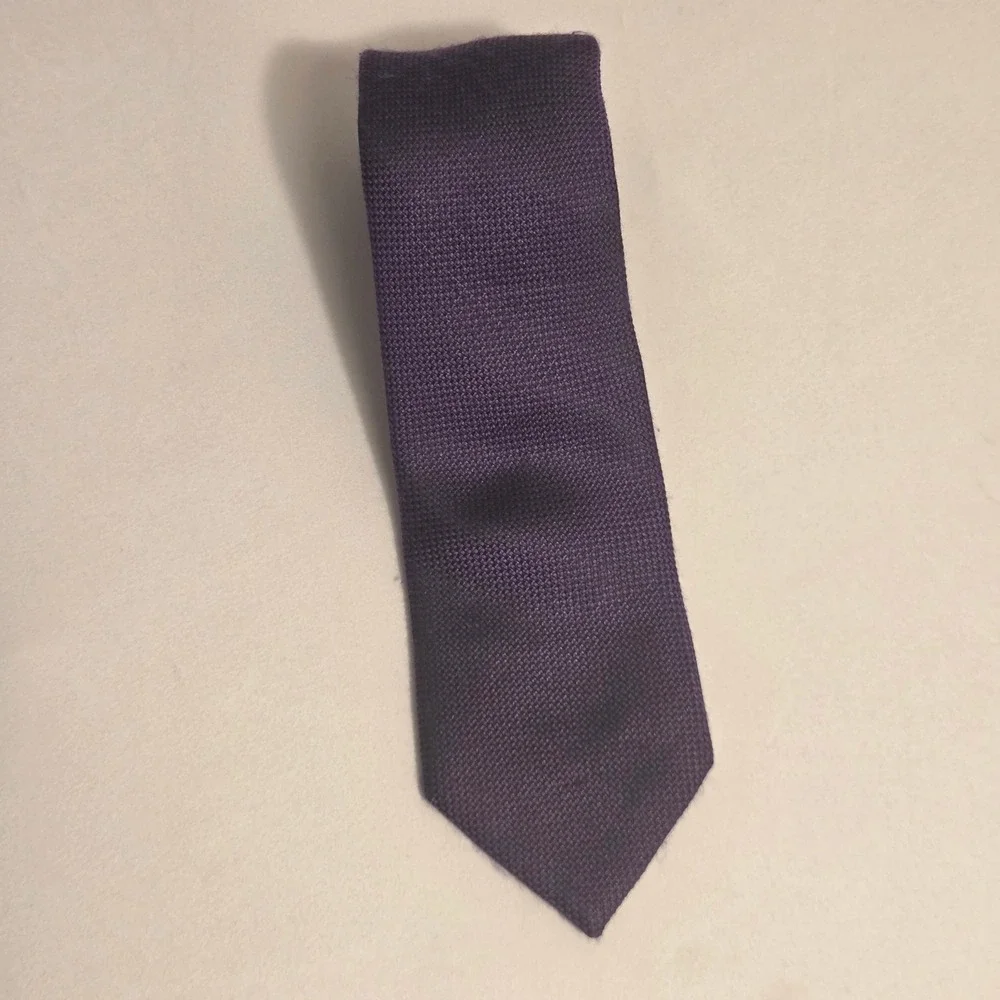 Awearness Kenneth Cole Mens Textured Solid Purple Silk Blend Necktie Tie